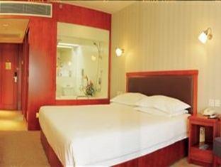 Landmark Towers 4*