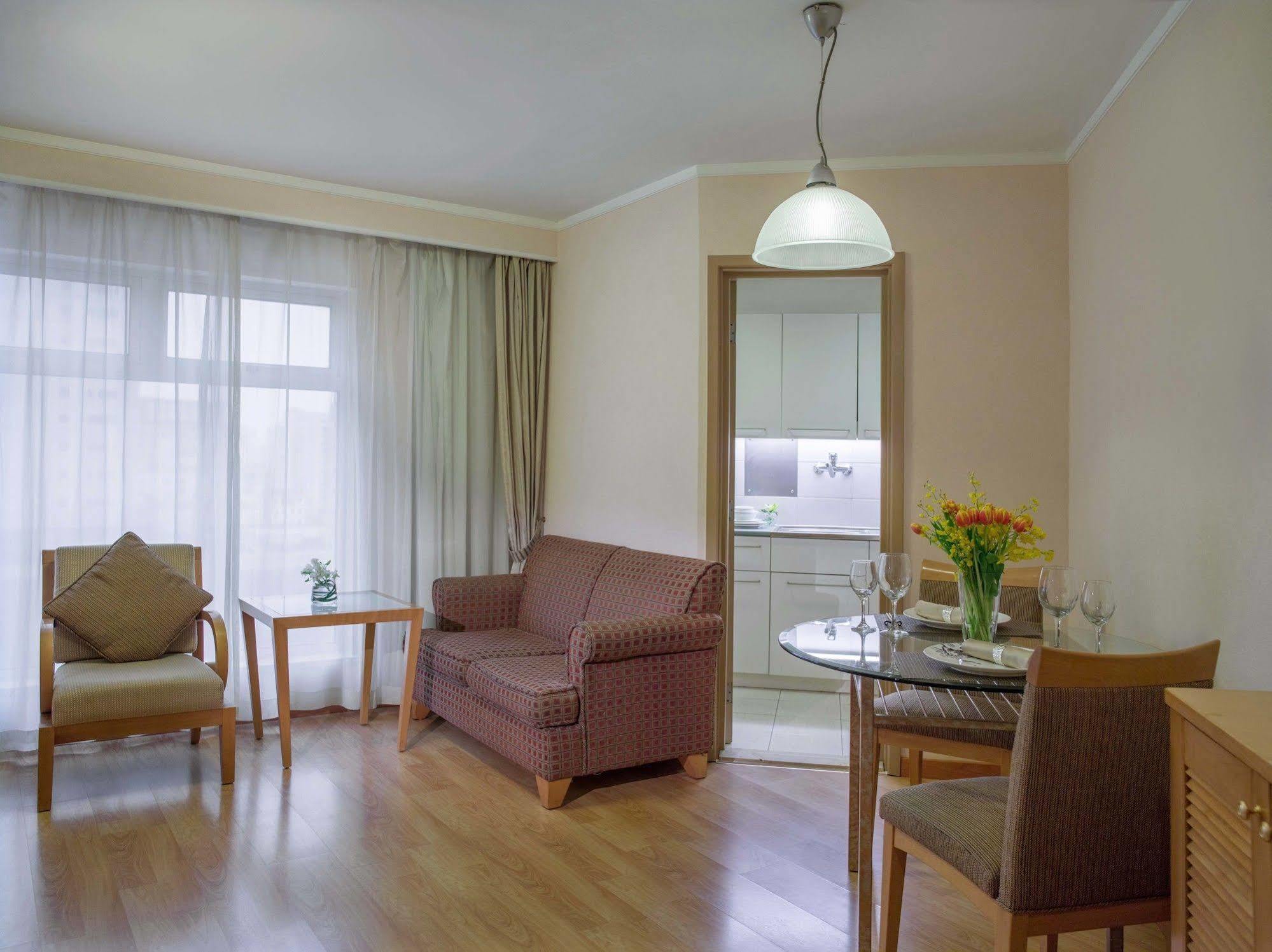 Landmark Towers Khách sạn hẻo lánh 4*
