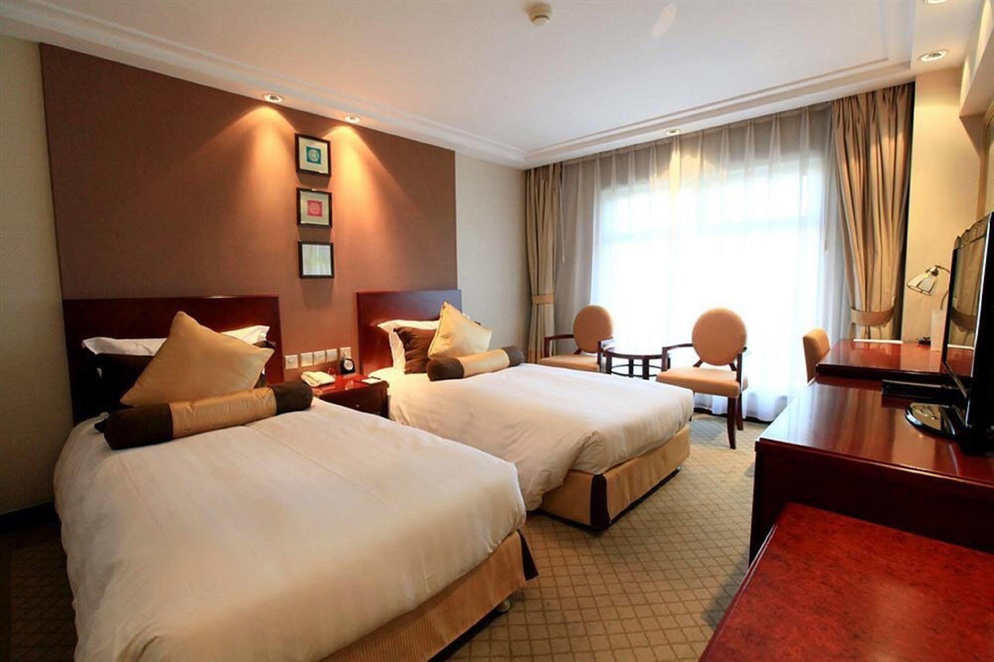 Landmark Towers 4* Beijing